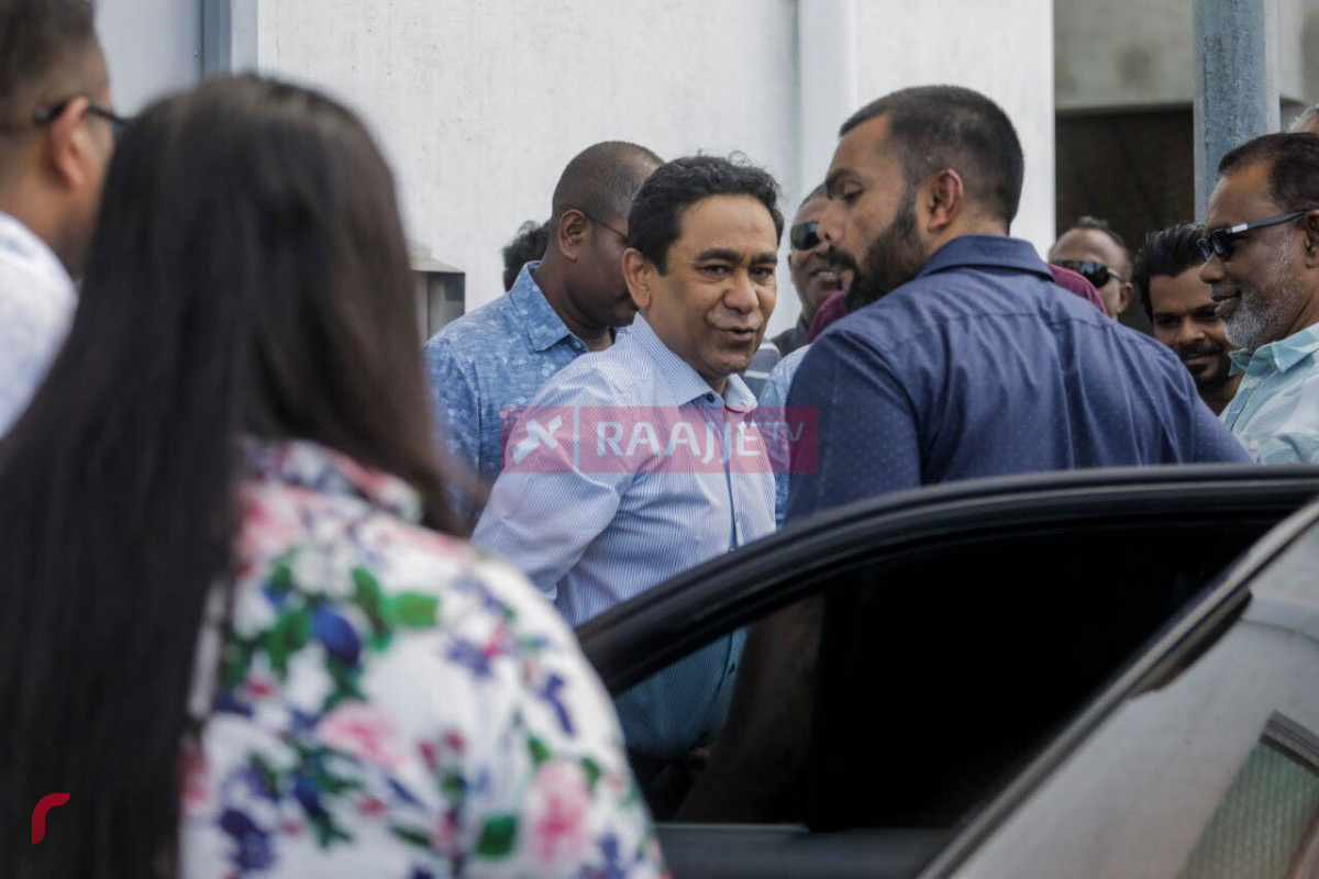 21 ޖުލައި 2019 --ރައީސް ޔާމިން ކޯޓަށް ދިޔުމަށްޓަކައި ކާރަށް އަރާވަޑައިގަންނަވަނީ-- ފޮޓޯ: ޝުއައިބް މުހައްމަދު