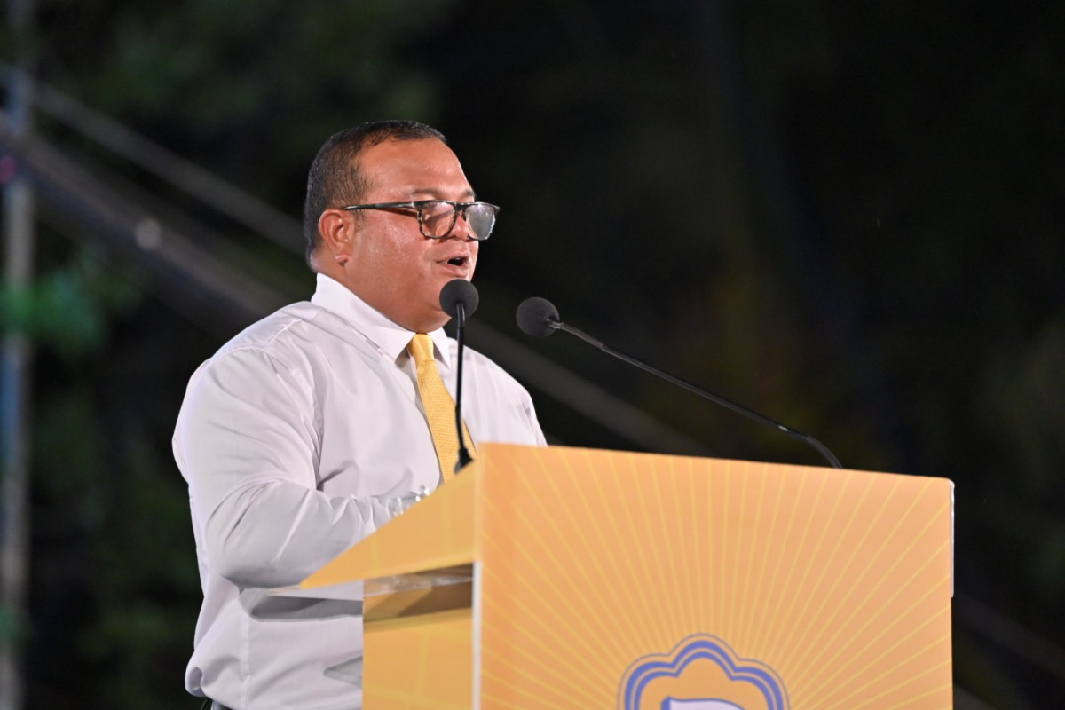 ެރައީސް އިބްރާހީމް މުހައްމަދު ޞާލިހުގެ ރަނިންގ މޭޓް މުހައްމަދު އަސްލަމް