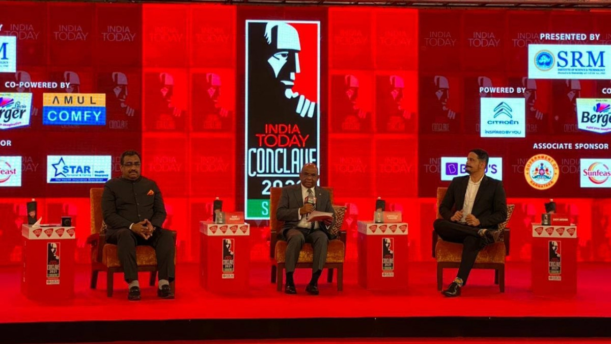 ފޮރިން މިނިސްޓަރ އަބްދުﷲ ޝާހިދުއިންޑިއާ ޓުޑޭ ކޮންކްލޭވް-ސައުތުގައި ވާހަކަ ދައްކަވަނީ