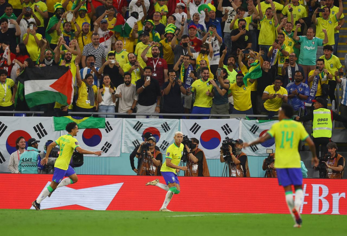 ބްރެޒިލް އަދި ކޮރެއާ ކުޅުނު މެޗުގެ ތެރެއިން - ފޮޓޯ: ރޮއިޓާސް