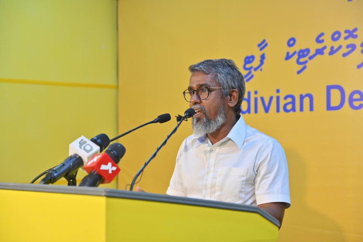 ރައްޔިތުން މަޖިލީހުގެ ވައިކަރަދޫ ދާއިރާގެ މެންބަރު ހުސެއިން ޒިޔާދު ވާހަކަދައްކަވަނީ