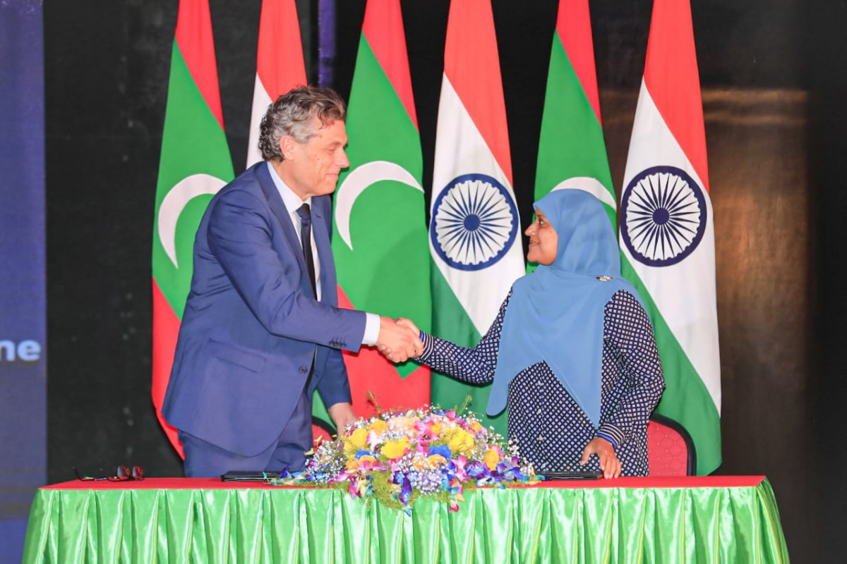 އައްޑޫ ސިޓީ ބިން ހިއްކުމުގެ އެއްބަސްވުމުގައި ސޮއިކުރުމުގެ ރަސްމިއްޔާތު