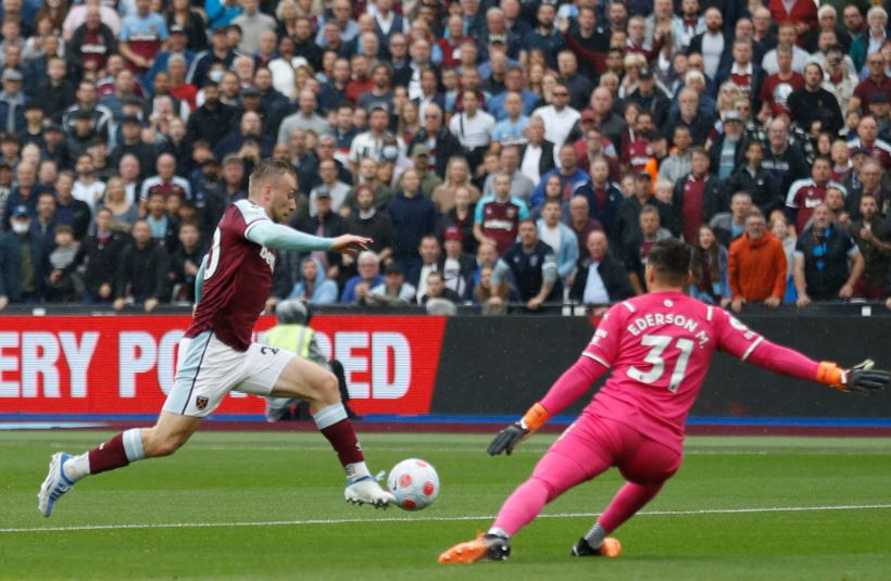 ސިޓީ އާއި ވެސްޓް ހޭމް ބައްދަލުކުރި މެޗުގެ ތެރެއިން