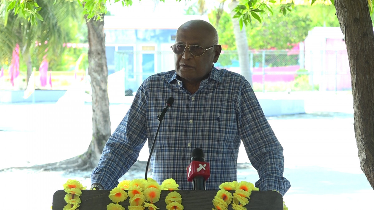 އަހުމަދު ނަސީމް - ހެލްތް މިނިސްޓަރ