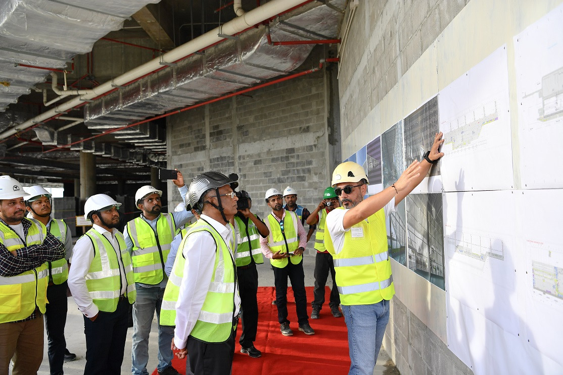 ރައީސުލްޖުމްހޫރިއްޔާ، ވެލާނާ އިންޓަރނޭޝަނަލް އެއަރޕޯޓަށް ޒިޔާރަތްކުރައްވައި ތަރައްޤީގެ މަސައްކަތްތައް ބައްލަވާލެއްވުމުގެ ތެރެއިން