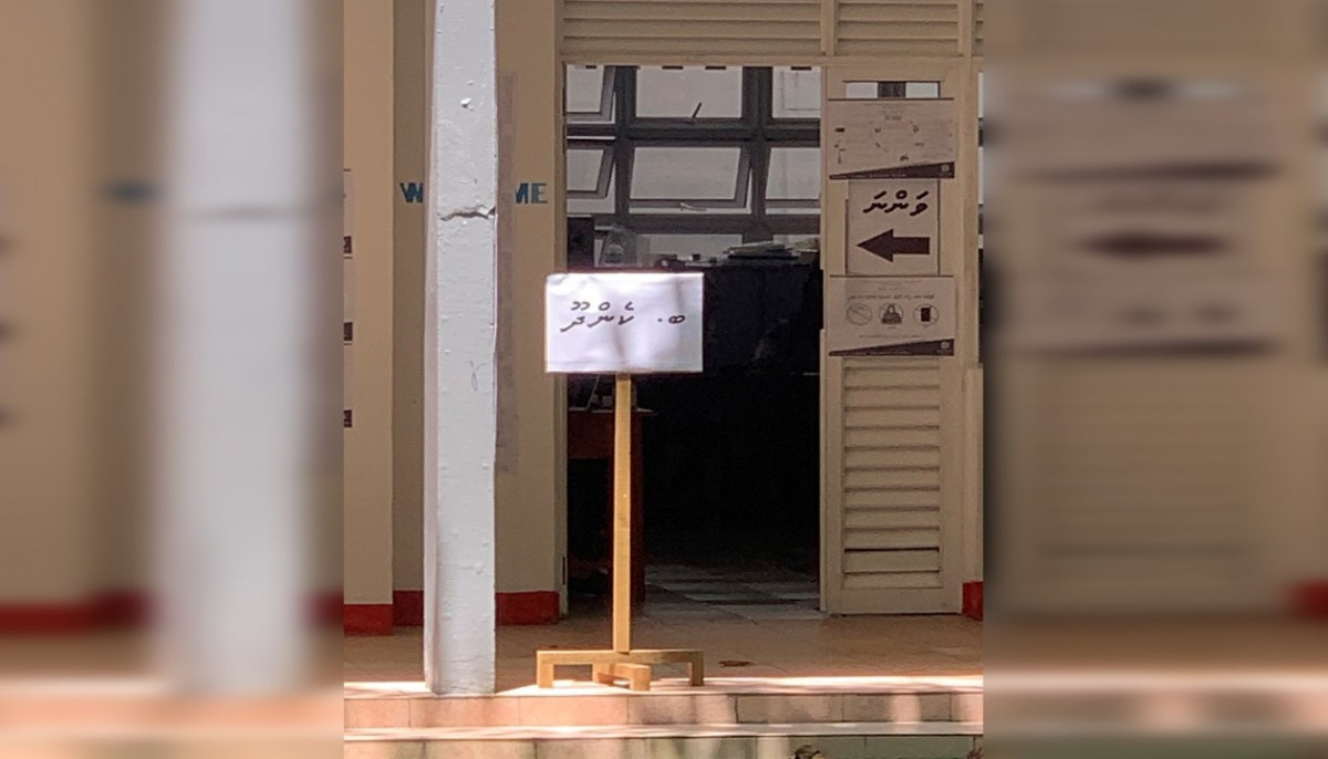 Voting was delayed in B. Kendhoo due to a lack of voter turnout on Saturday