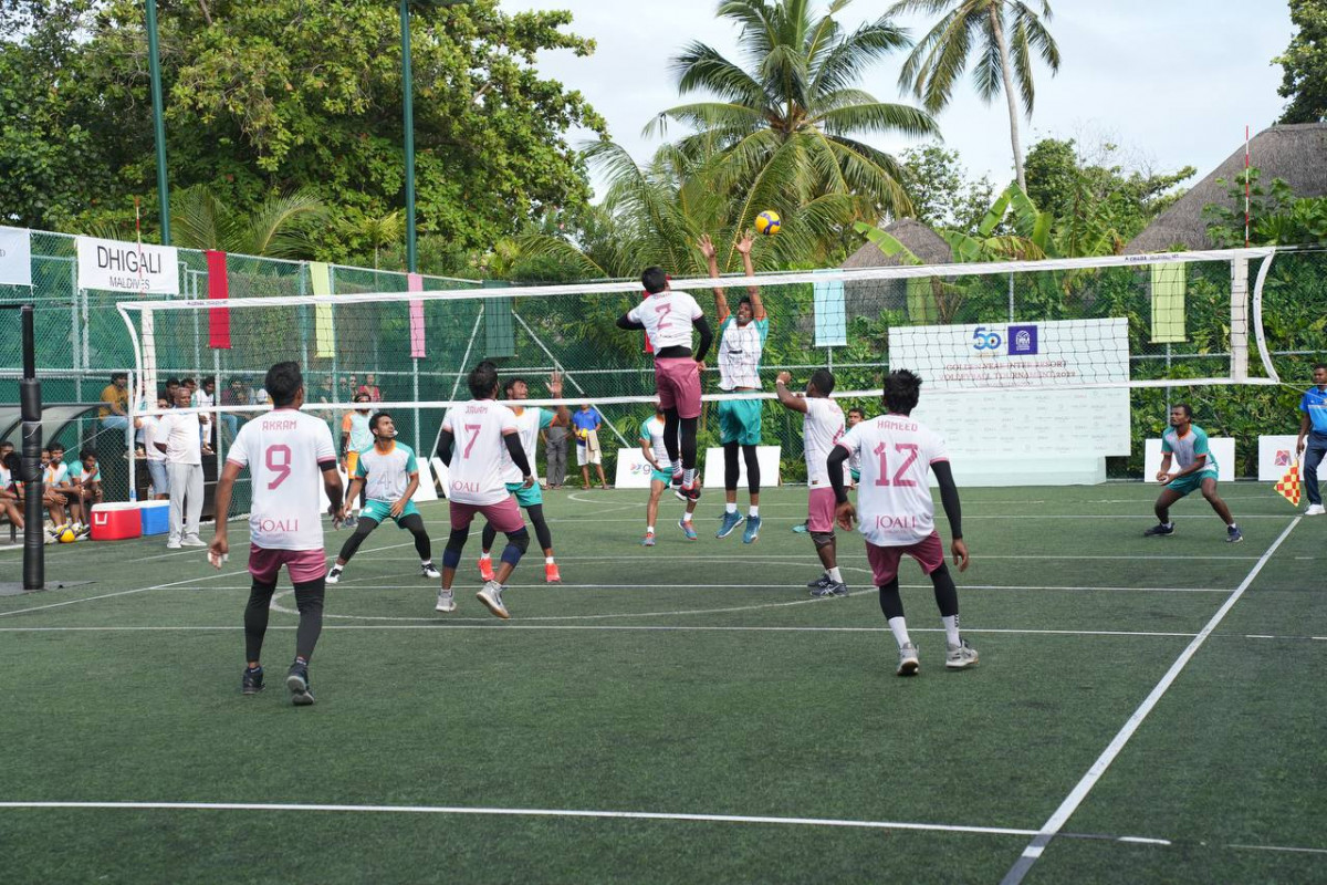 އިންޓަ ރިސޯޓުގެ ތެރެއިން