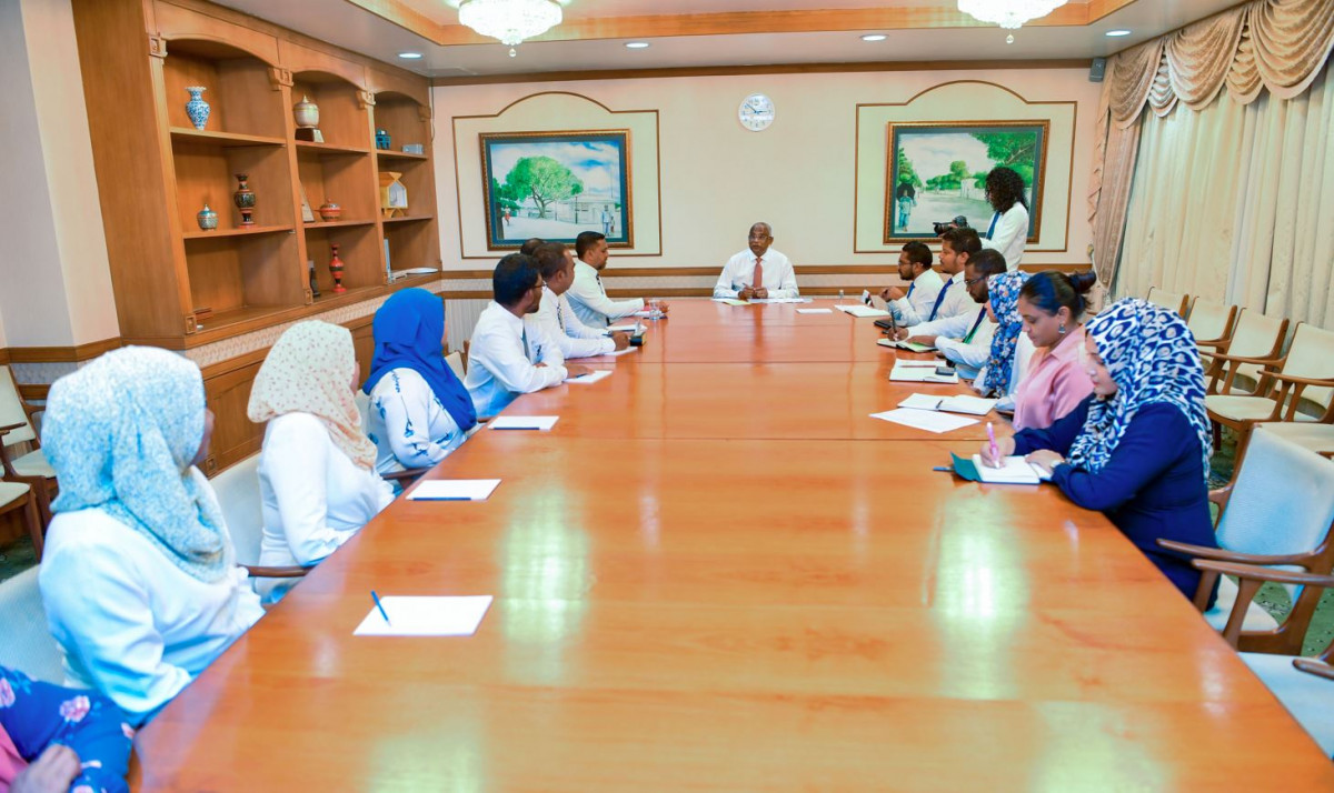 ރައީސުލްޖުމްހޫރިއްޔާ ބ. ދަރަވަންދޫ ކައުންސިލް މެންބަރުންނާ ބައްދަލުކުރެއްވުން