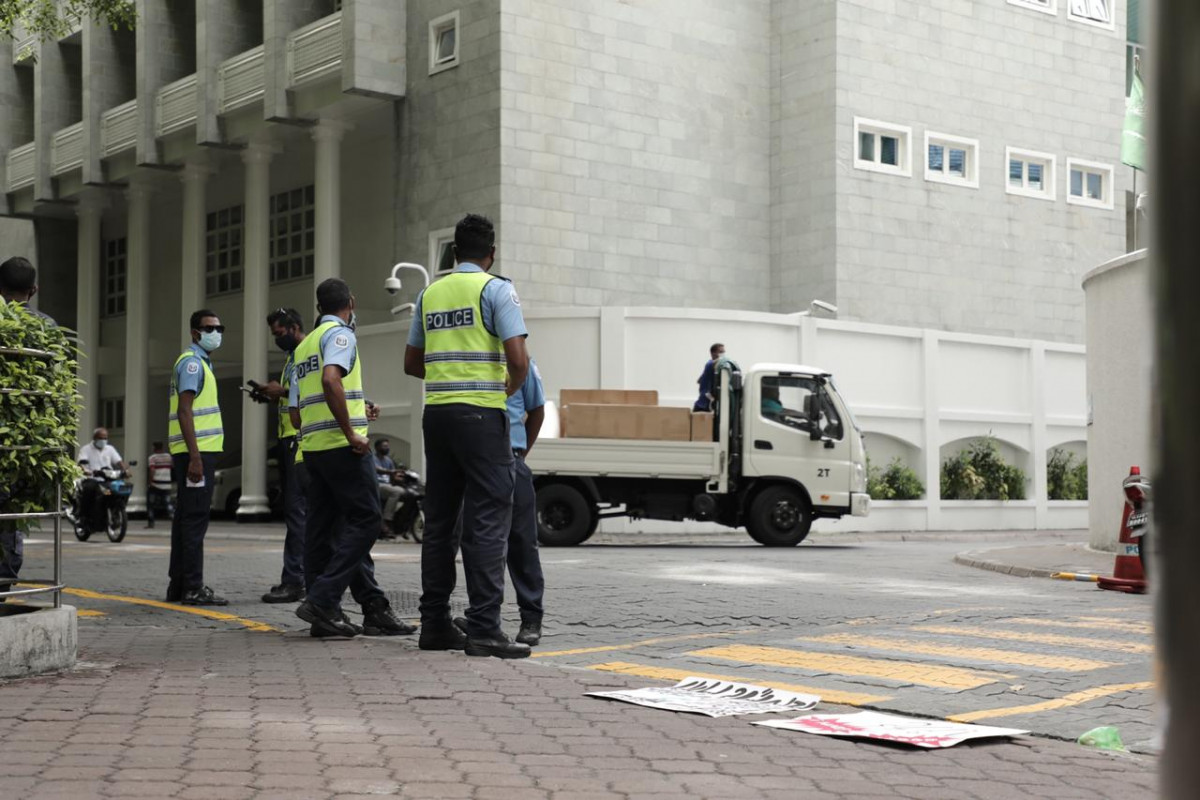 އަންހެނުންނަށް ކުރާ ޖިންސީ ގޯނާއާއި، ދެކޮޅަށް ކުރަމުންދާ މުޒާހަރާއެއްގައި ފުލުހުން ހަރަކާތްތެރިވަނީ