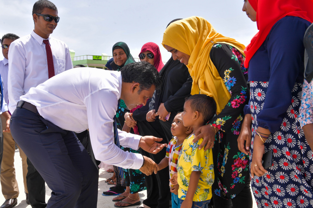 22 ޖޫން 2019 --ނައިބު ރައީސް އުލިގަމަށް ވަޑައިގެން އެ ރަށުގެ މުއައްސަސާތަކަށް ޒިޔާރަތް ކުރެއްވުން-- ފޮޓޯ: ރައީސް އޮފީސް