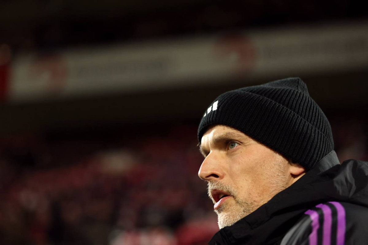 ބަޔާންގެ ކޯޗު ތޯމަސް ޓުޗެލް