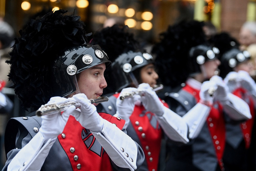 ލަންޑަންގައި އައު އަހަރު ފާހަގަކުރުމުގެގޮތުން ކުރިއަށްގެންދިޔަ ޕެރޭޑްގެ ތެރެއިން - ފޮޓޯ: ރޮއިޓަރސް