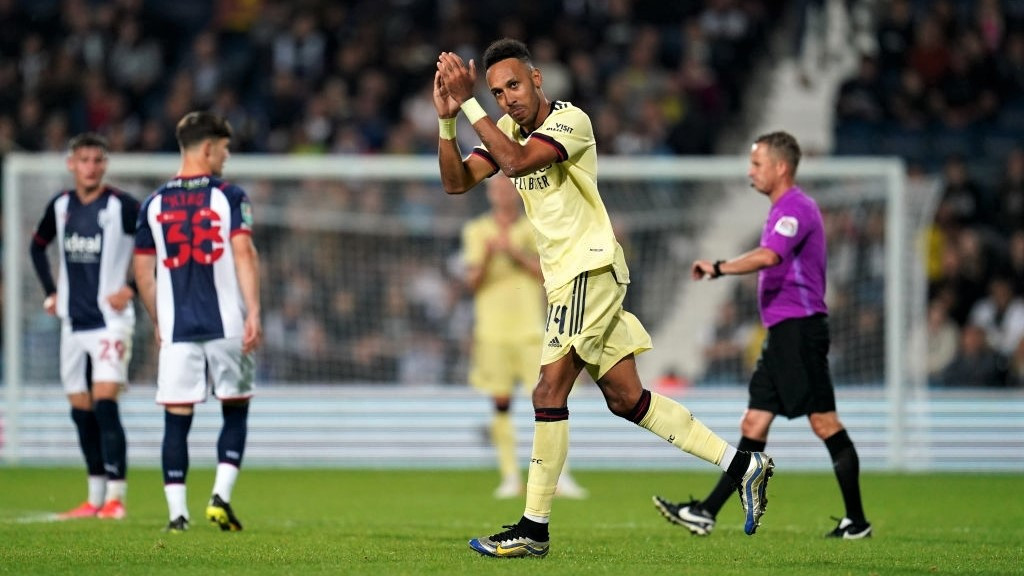 ވެސްޓް ބްރޮމާއި އާސެނަލް ބައްދަލުކުރި މެޗުގެ ތެރެއިން