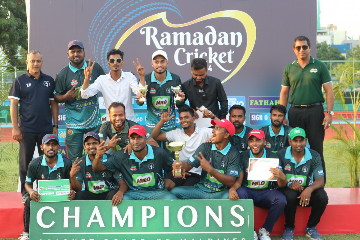 ޗެމްޕިއަން ފަތަހަ ސްޓާގެ ކުޅުންތެރިން ތަށްޓާއެކު