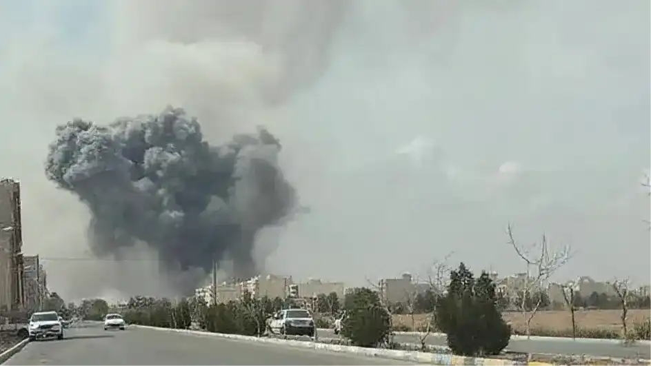 އިޒްރޭލާއި އެމެރިކާގެ ޔުނިވަރސިޓީ ތަކަށް ހަމަލާދޭނެ ކަމުގެ އިންޒާރު އީރާނުން ދީފި