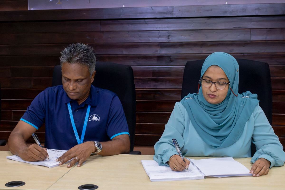 އައްޑޫ ސިޓީ ފޭދޫ ބަނދަރު އަޕްގްރޭޑްކުރުމުގެ އެއްބަސްވުމުގައި ސޮއިކުރައްވަނީ