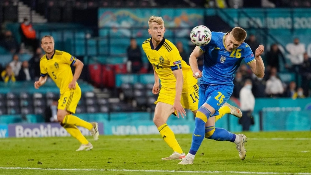 ސްވިޑެން އާއި ޔޫކްރޭން ބައްދަލުކުރި މެޗުގެ ތެރެއިން - ފޮޓޯ: ގެޓީ އިމޭޖަސް