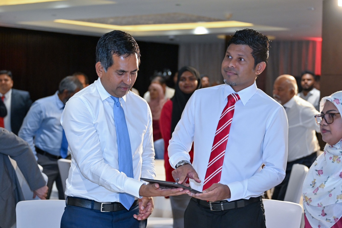 ވިޔަފާރިވެރިންނާ ޚިދުމަތްދޭ ފަރާތްތަކާ ގުޅުވައިދޭ ޕްލެޓްފޯމު "ޓްރޭޑިއަން" ރައީސުލްޖުމްހޫރިއްޔާގެ ނައިބު އިފުތިތާޙުކޮށްދެއްވައްވަނީ