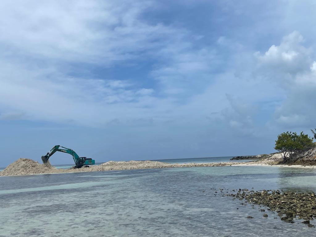 ވިލުފުށީ ގޮނޑުދޮށް ހިމާޔަތް ކުރުމާއި މޫދަށް އެރޭ ސަރަހައްދު ހެދުމުގެ މަޝްރޫޢު