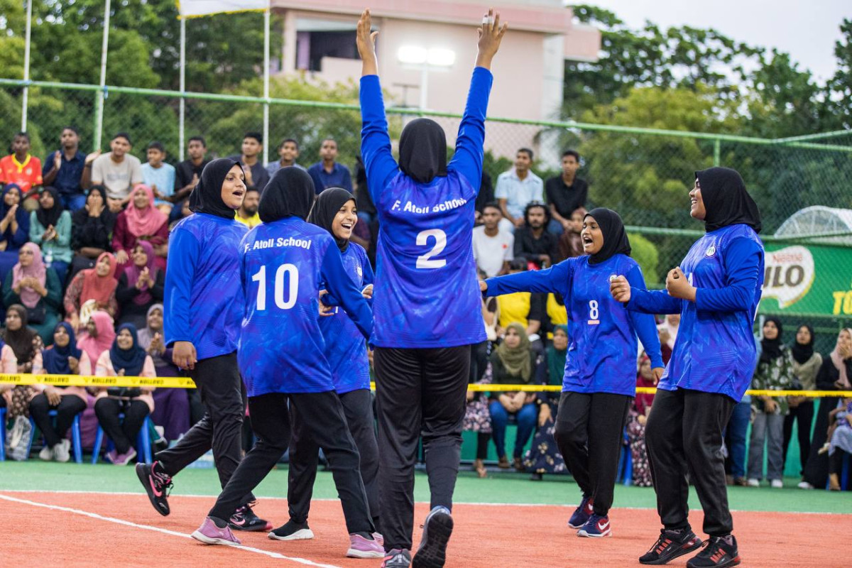 ފ އަތޮޅު މަދަރުސާގެ 14 އަހަރުން ދަށުގެ އަންހެން ޓީމު ކުޅުނު މެޗުގެ ތެރެއިން