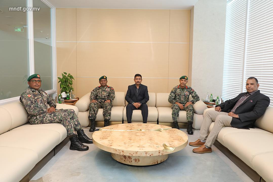 ޗީފް އޮފް ޑިފެންސް ފޯސް ރަސްމީ ދަތުރުފުޅެއްގައި ސްރީލަންކާއަށް ފުރާވަޑައިގެންނެވުން