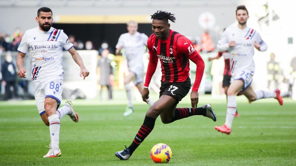 އިޓާލިއަން ލީގުގައި އޭސީ މިލާން އާއި ސަމްޑޯރިއާ ބައްދަލުކުރި މެޗުގެ ތެރެއިން