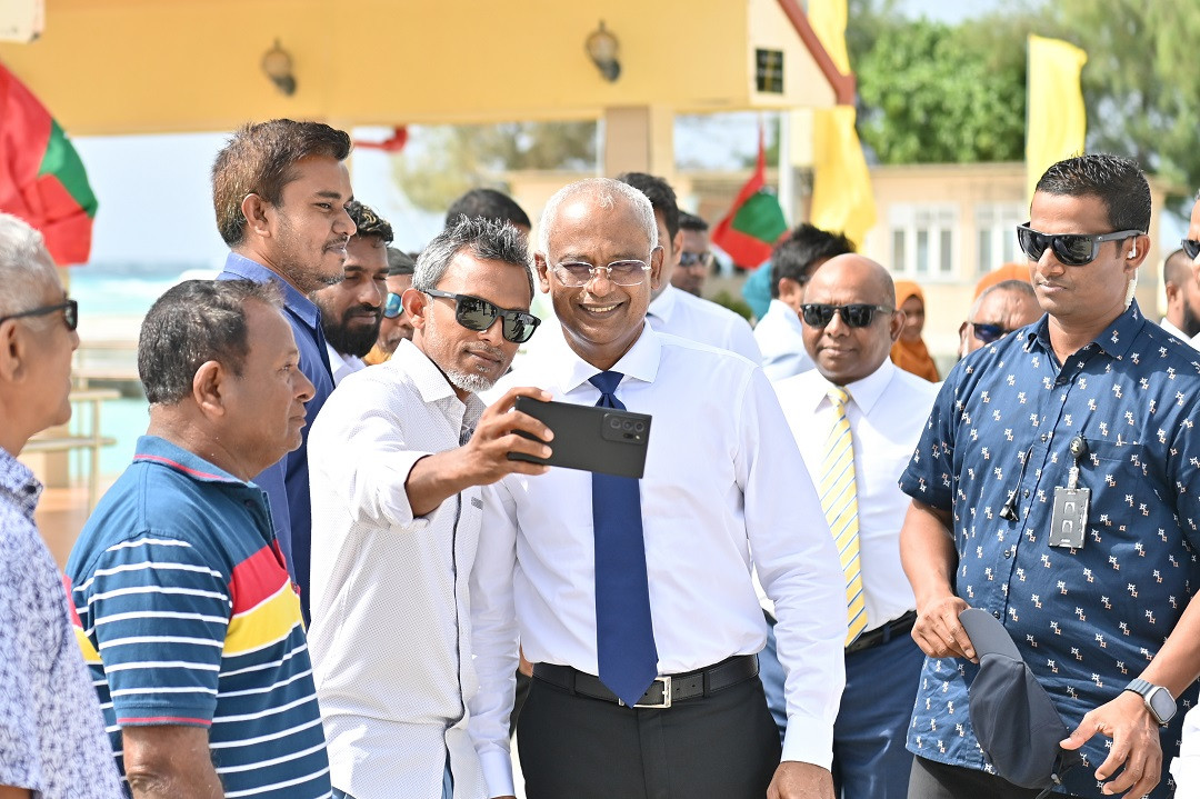 ރައީސުލްޖުމްހޫރިއްޔާ ގއ. މާމެންދޫއަށް ކުރެއްވި ދަތުރުފުޅުގެ ތެރެއިން - ފޮޓޯ: ރައީސް އޮފީސް