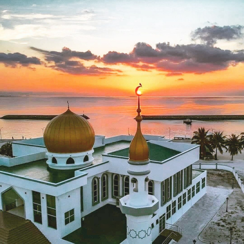 ޑރ.އަފްރާޝީމްގެ ހަނދާނުގައި އުނގޫފާރުގައި އިމާރާތްކުރި އިސްލާމީ މަރުކަޒު