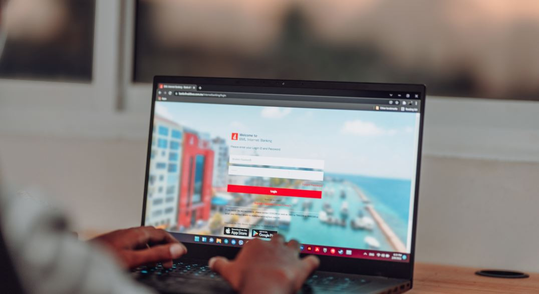 އިންޓަރނެޓް ބޭންކިންގ މައުލޫމާތު އެއްވެސް ފަރާތަކަށް ނުދޭން ވަނީ އަންގާފައި