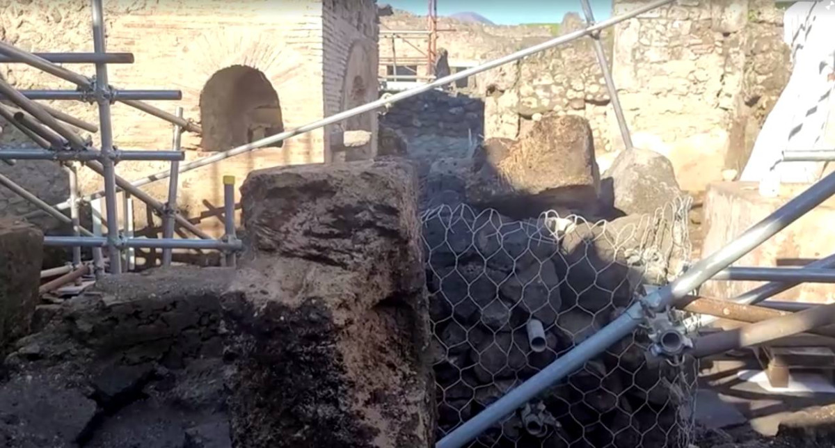 ޕޮމްޕޭގެ ޖަލު