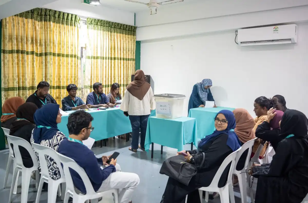 ޕީއެންސީ ދާއިރާތަކުގެ އިންތިޚާބުގެ ވޯޓުލުން