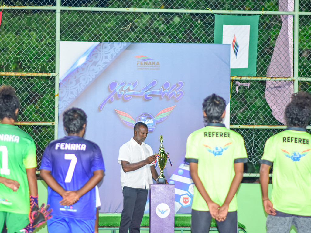 މުއައްސަސާކަޕްގެ ޓްރޮފީ ކައުންސިލް ރައީސް ބަހައްޓަވަނީ