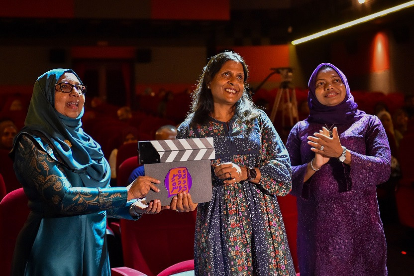 ގެވެށި ގުޅުން ކެމްޕޭނުގެ ފީޗަރ ފިލްމު އިފްތިތާހު ކުރުމުގެ ތެރެއިން