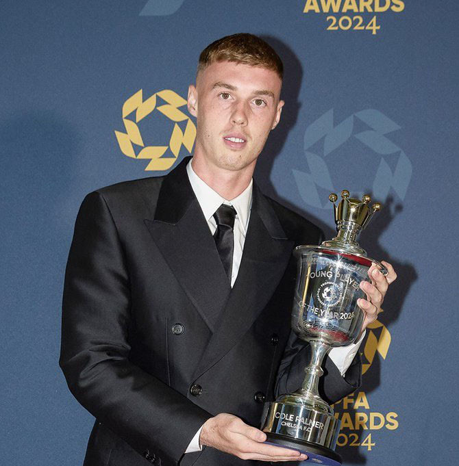 ކޯލް ޕާމާ އެވޯޑާއެކު