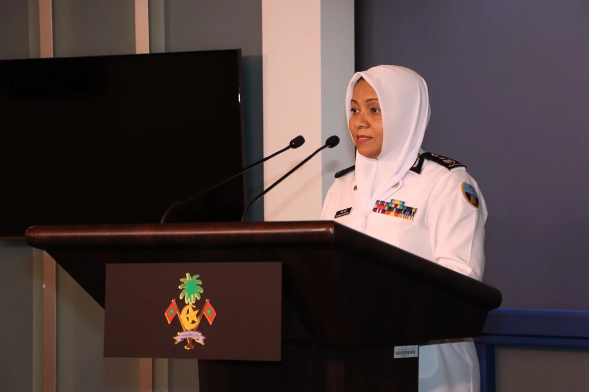 ކޮމިޝަނަރ ޖެނެރަލް އޮފް ކަސްޓަމްސް ފާޠިމަތު ދިޔާނާ