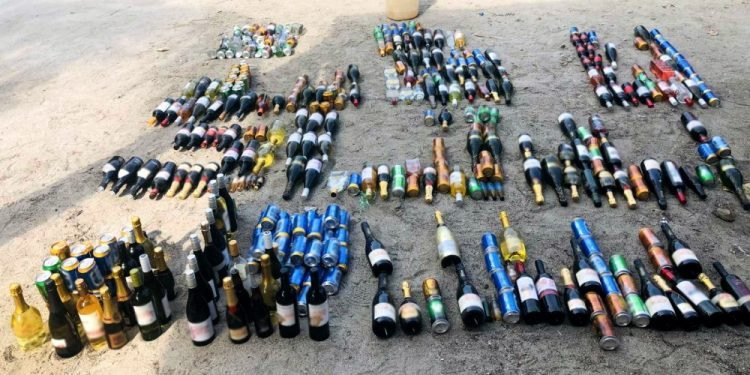 ދަރަވަންދޫ ޕޮލިސް ޑެސްކްގައި ހުރި ބަނގުރާތަކެއް ނައްތާލުން