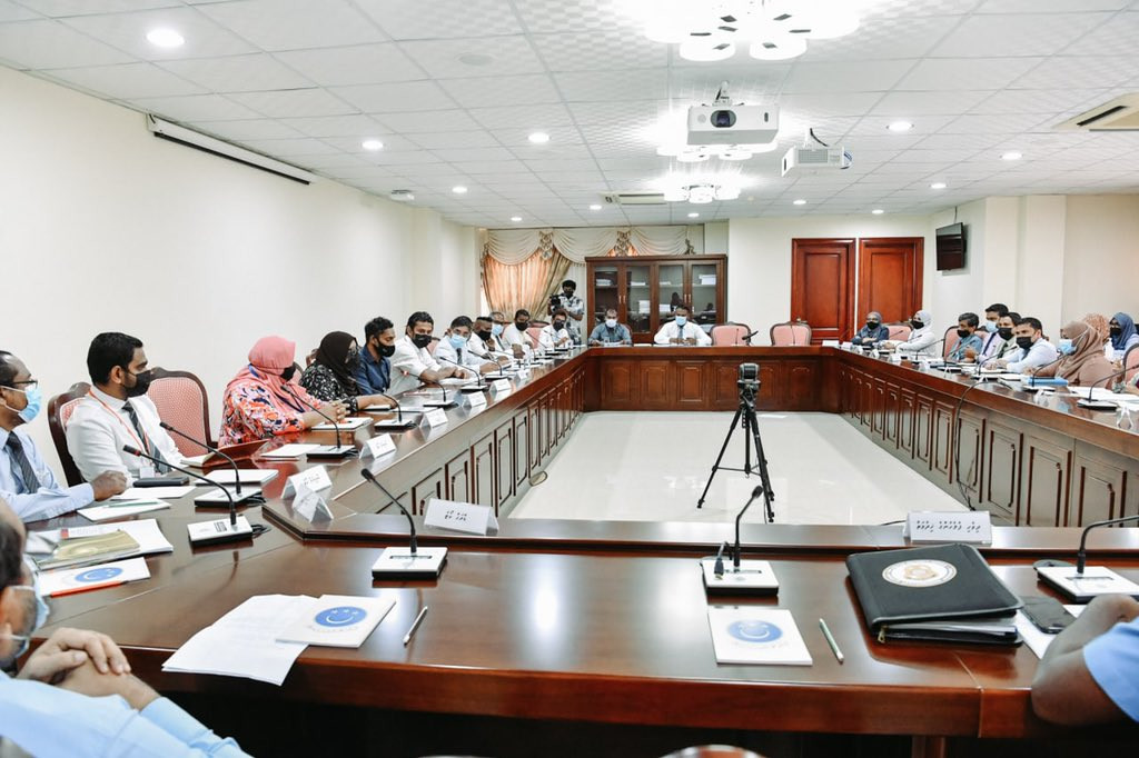 ޕެޓިޝަން ކޮމިޓީގެ ބައްދަލުވުމުގެ ތެރެއިން