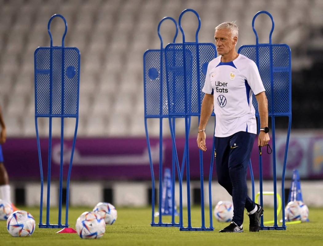 ފްރާންސްގެ ކޯޗު ޑެޝޯމްޕްސް