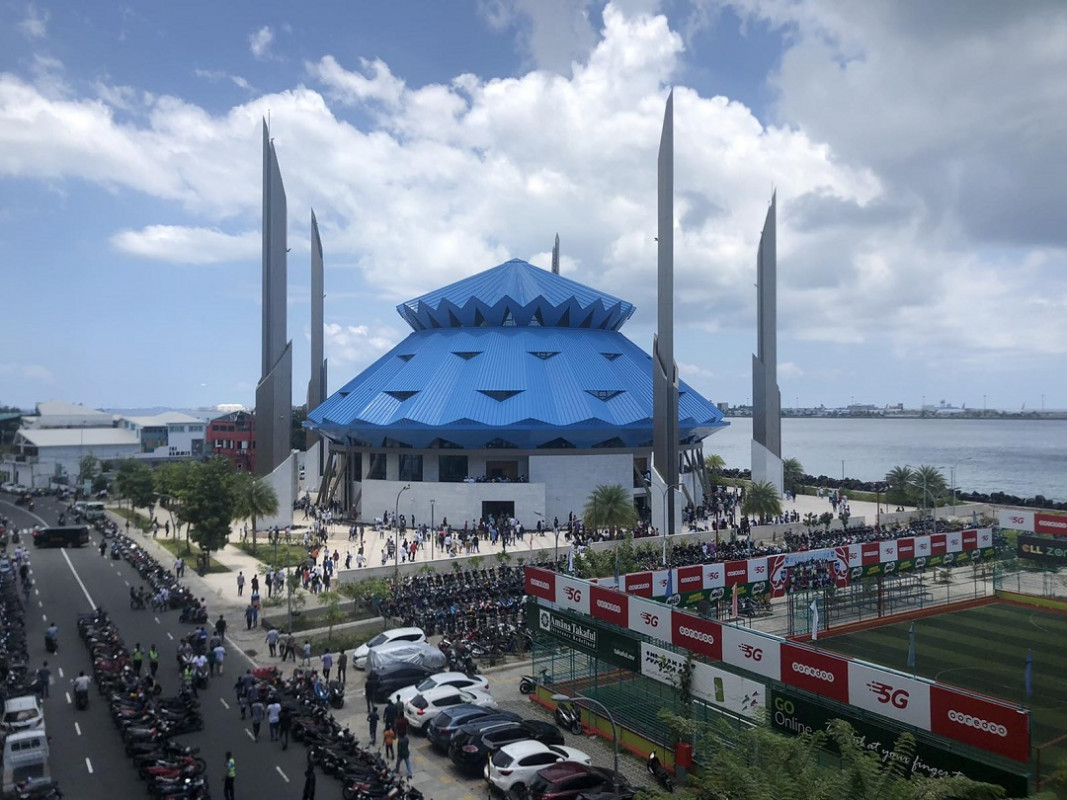 ސަލްމާން މިސްކިތް ކައިރީގައި ގިނަ އަދަދެއްގެ ސައިކަލު ޕާކު ކޮށްފައި