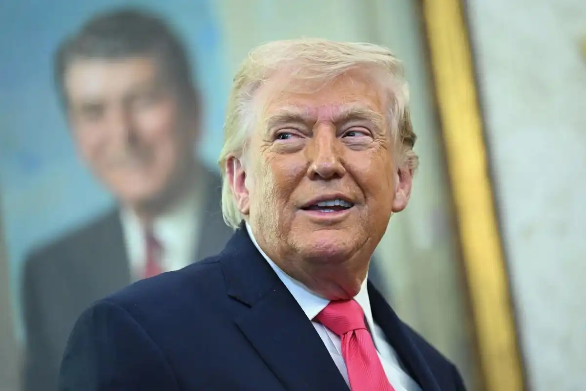 އީރާނުގެ މަލާމާތް ޓްރަމްޕަށް، އެމެރިކާ އިން މަޝްވަރާ ކުރަނީ އެމީހުން އަމިއްލަ އަށް އެކަނި ތިބެގެން