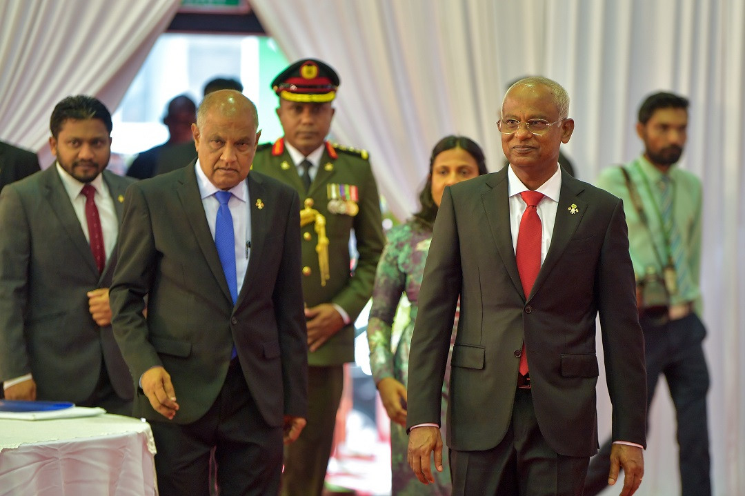 މި ފަހަރު އިނާމު ލިބިވަޑައިގަތް ބޭފުޅުންގެ ތެރެއިން، އަތޮޅުތަކުގެ ރަށްރަށުގައި ދިގު މުއްދަތަކަށް ޚިދުމަތް ކުރައްވައިގެން އިނާމު ހާސިލްކުރެއްވީ 65 ބޭފުޅުން - ފޮޓޯ: ރައީސް އޮފީސް