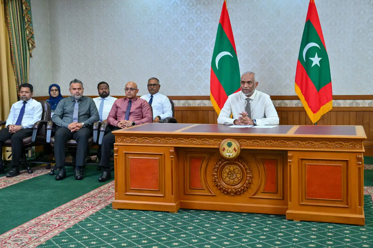 އަލަށް ފާސްކުރެއްވި ބިލުތަކާއި އިސްލާހުތައް ތަސްދީގުކުރެއްވުމަށް ބޭއްވެވި ޚާއްސަ ރަސްމިއްޔާތުގެ ތެރެއިން