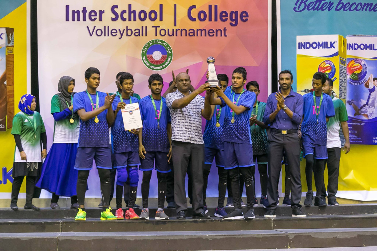 2019 ވަނަ އަހަރު އޮތް އިންޓަ ސްކޫލް ވޮލީ މުބާރާތުގެ 16 އަހަރުން ދަށުގެ ޗެމްޕިއަންކަން ހޯދި ފ.އަތޮޅު ސްކޫލް