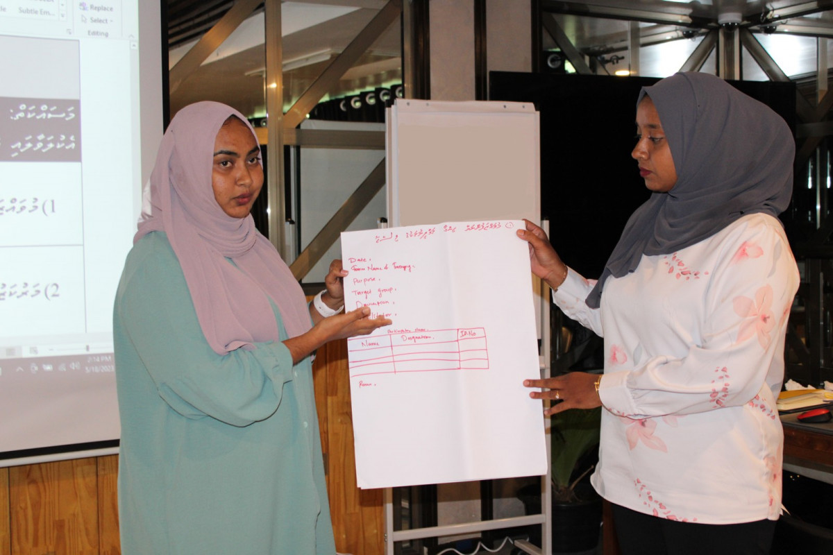 ދައުލަތުގެ ބެލުމުގެދަށުގައި ކުދިން ބައިތިއްބާ މަރުކަޒުތަކުގެ މޮނިޓަރިންގ އެންޑް އިވެލުއޭޝަން ރިޕޯޓުގެ ހުލާސާ ހިއްސާކުރުމަށް ބޭއްވި ވޯކްޝޮޕްގެ ތެރެއިން