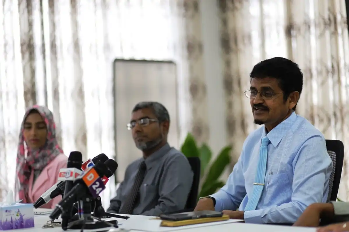 އިންފޮމޭޝަން ކޮމިޝަނަރުގެ މަގާމަށް އައްޔަނު ކުރުމަށް ފޮނުވި އަބްދުލްއަޒީޒް ޖަމާލް އަބޫބަކުރު