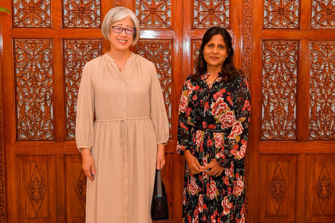 The Ambassador of Japan to the Maldives Takeuchi Midori, paid a courtesy call on First Lady Fazna Ahmed