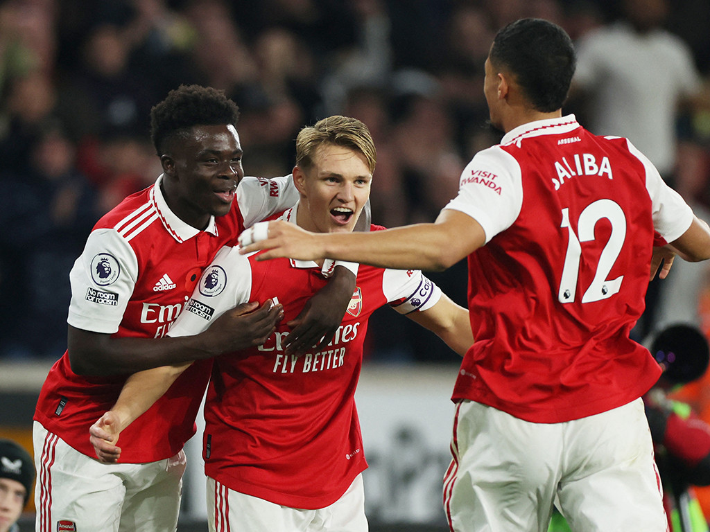 އޮޑެގާޑް ފުރަތަމަ ލަނޑު ޖެހުމަށްފަހު