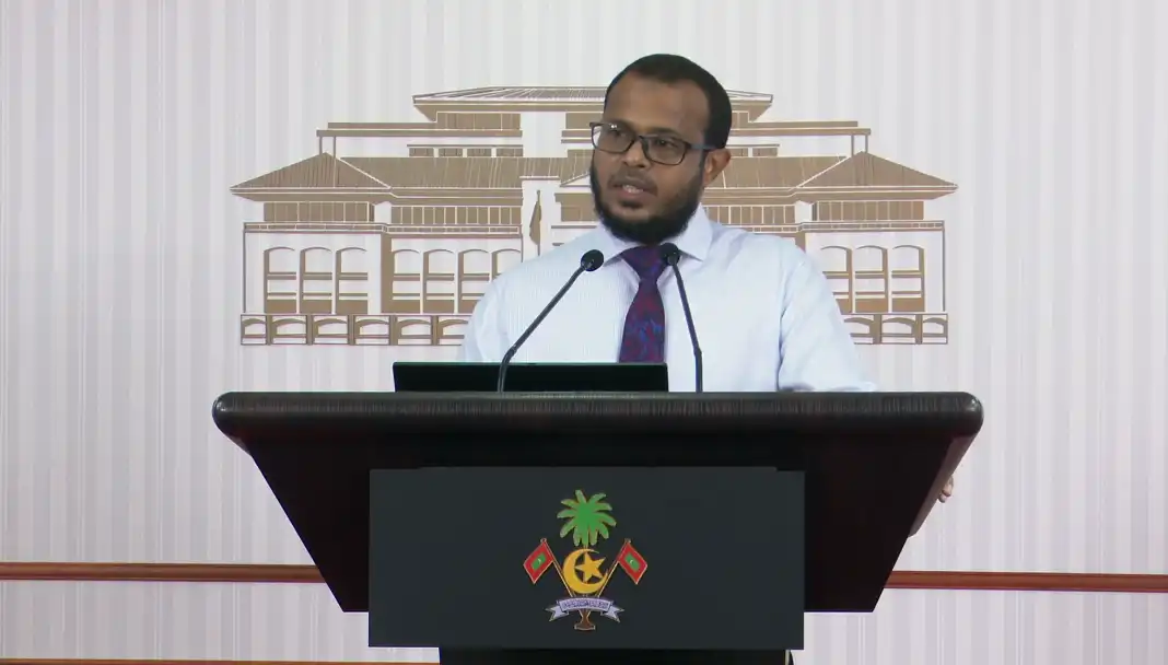 އެއަރ ކޮލިޓީ މޮނިޓަރިންގ ސްޓޭޝަންތައް ބެހެއްޓުމުގެ މަސައްކަތްދަނީ ކުރަމުން، 4 ސްޓޭޝަނެއް މި އަހަރު ނިމުމުގެ ކުރިން ބަހައްޓާ ނިމޭނެ: މިނިސްޓަރު