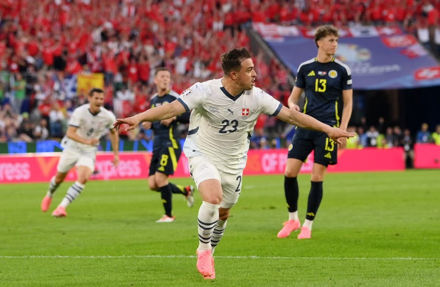 މެޗުގައި ލަނޑު ޖެހުމަށްފަހު ޝަގީރީ އުފާ ފާޅު ކުރަނީ