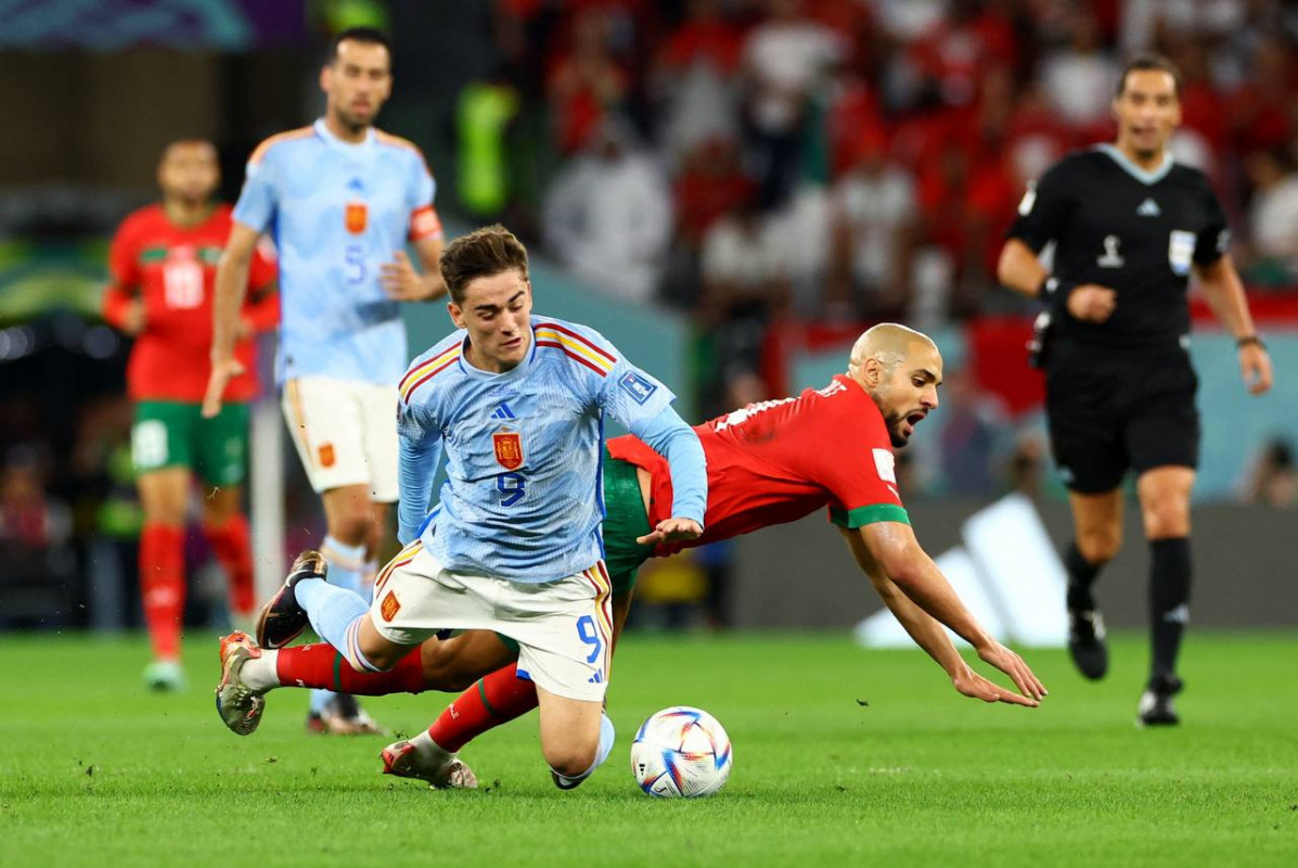 މޮރޮކޯ އަދި ސްޕެއިން ކުޅުނު މެޗުގެ ތެރެއިން - ފޮޓޯ: ރޮއިޓާސް